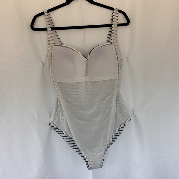 Niptuck One Piece Swim Suit Size 16 Slimming Tummy Control Multi Fit Cup Bra - Picture 6 of 11